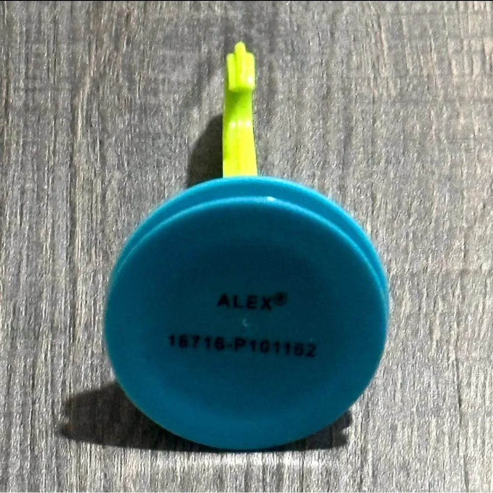 💞 New Blue & Green 2 Inch Kids Bathroom Suction Hook